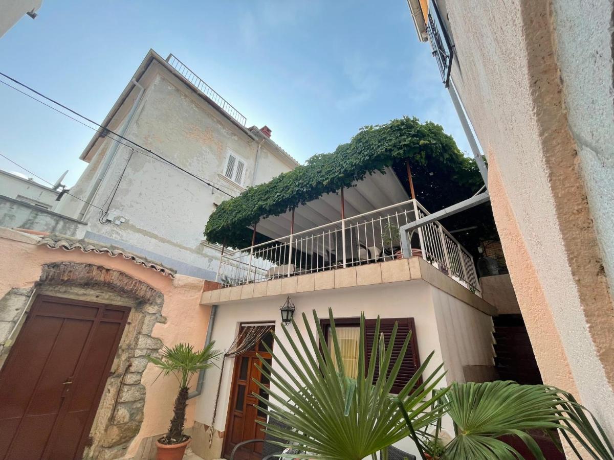 Casa Di Nives Apartamento Krk Town Exterior foto